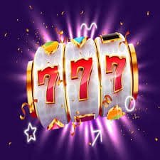 Excited Filipino player winning on a slot game at 32 ph